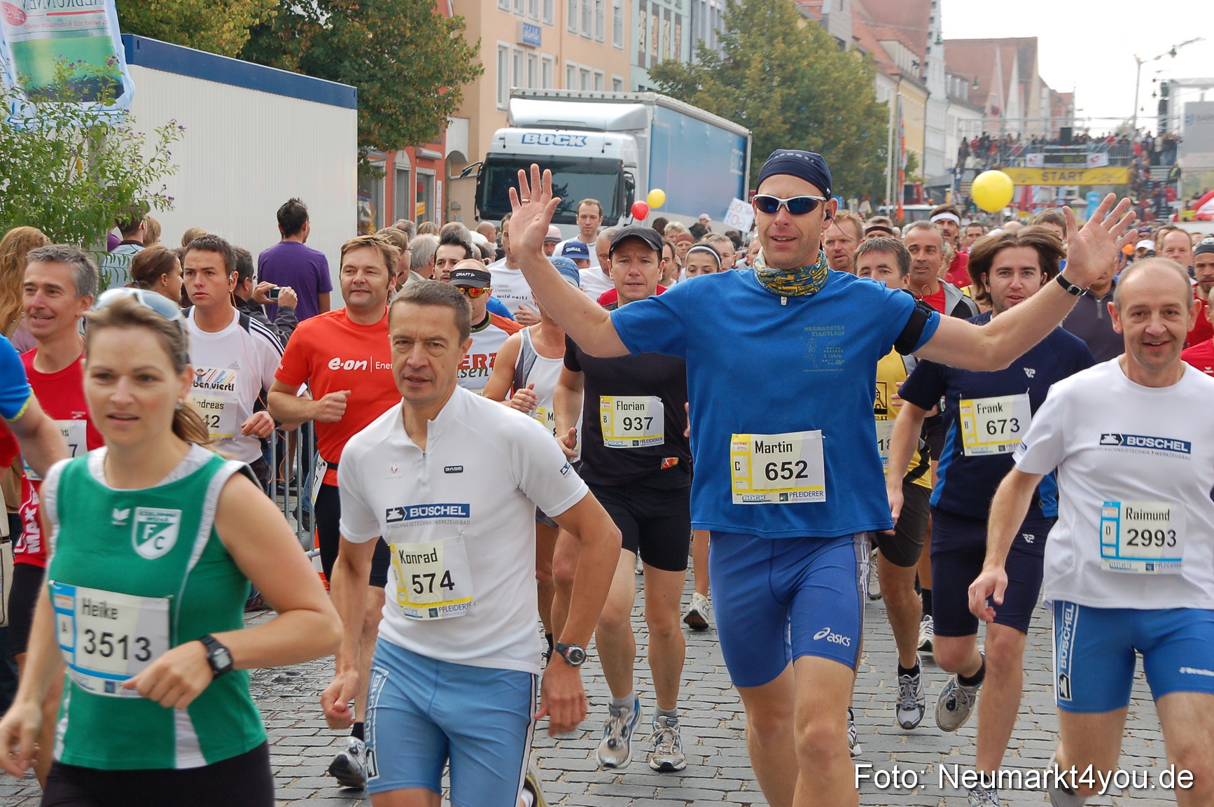 0025 Stadtlauf Neumarkt Unterer Markt 200909